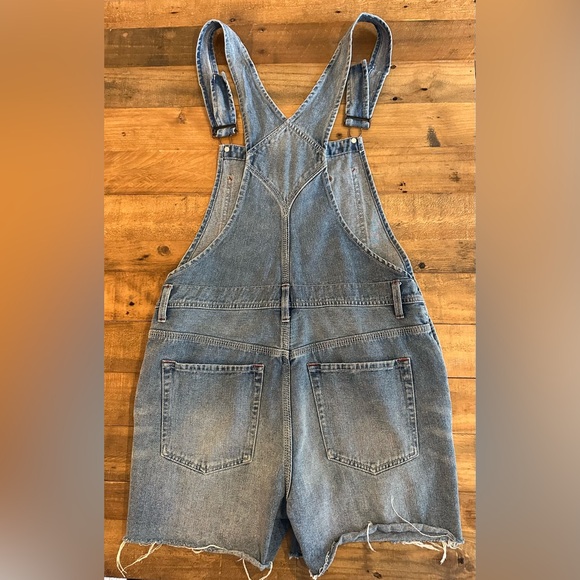 Free People We The Free Denim Shortalls Size 27 - Picture 2 of 3
